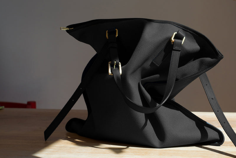 THE EVERYTHING TOTE: Black